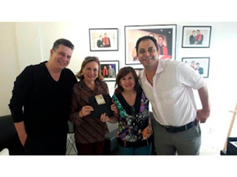 Somos Tão Jovens e Solidários