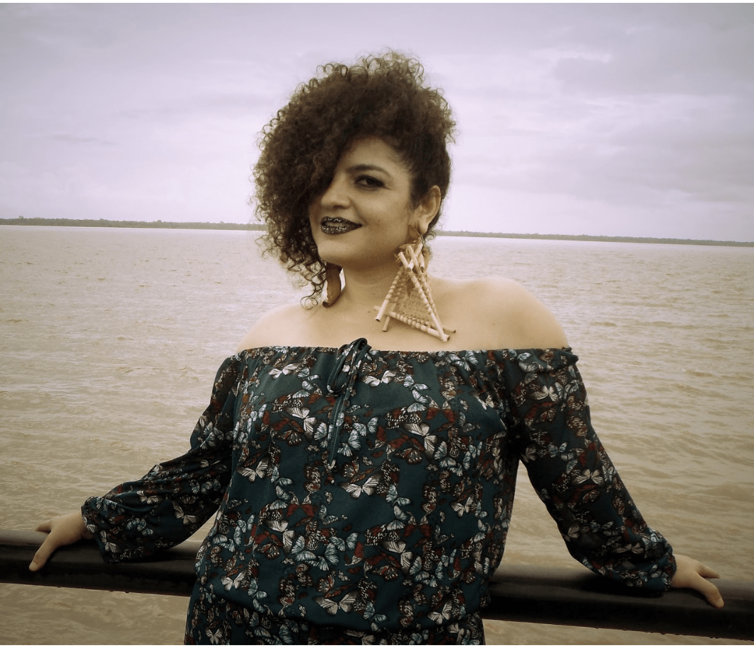 Renata Del Pinho do Pará para fechar os lançamentos do mês de abril da GRV