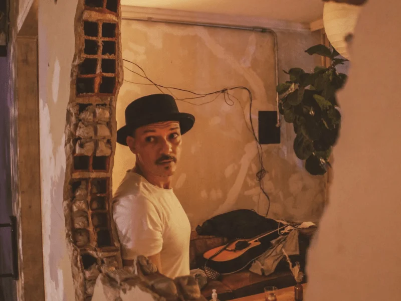 Ron & Os Di Versos é o 1º lançamento musical de julho de 2022